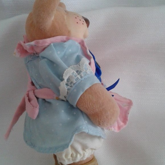 Junie B. Jones/Furskins: Hattie - Picture 4 of 12